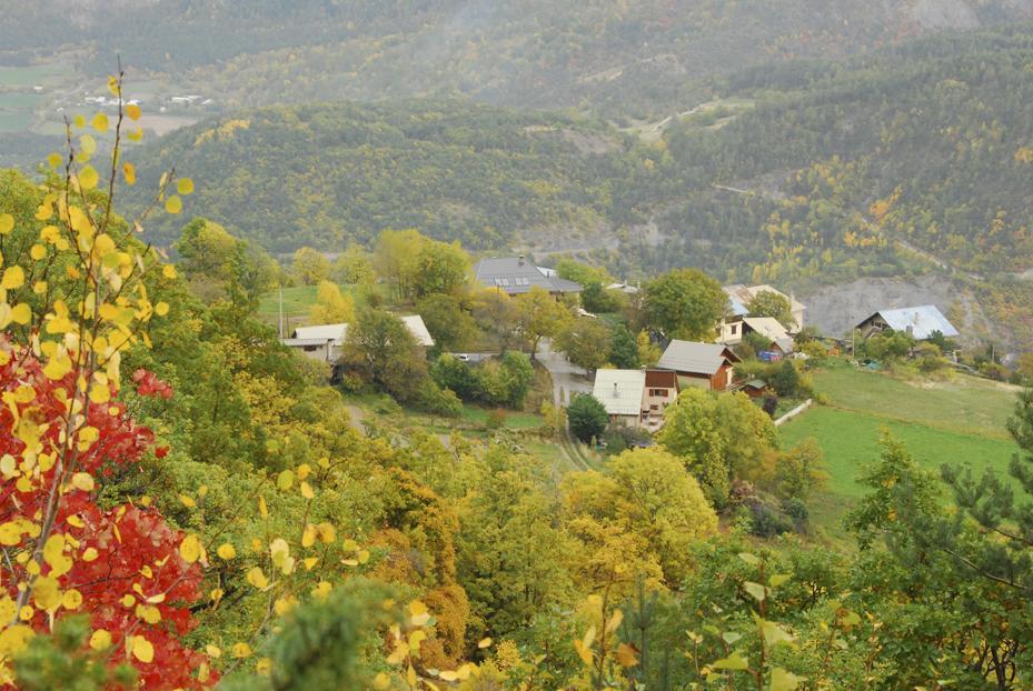 La Ferme De Beaute Bed & Breakfast Chateauroux-les-Alpes Exterior photo